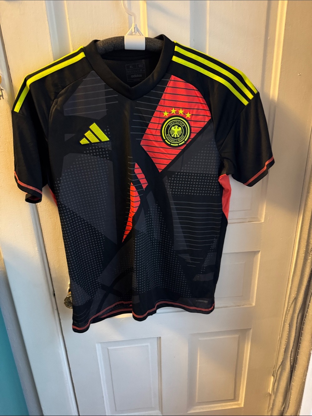 adidas Men’s XL Germany National Team 2024 / 2025 Goalkeeper Jersey NWOT